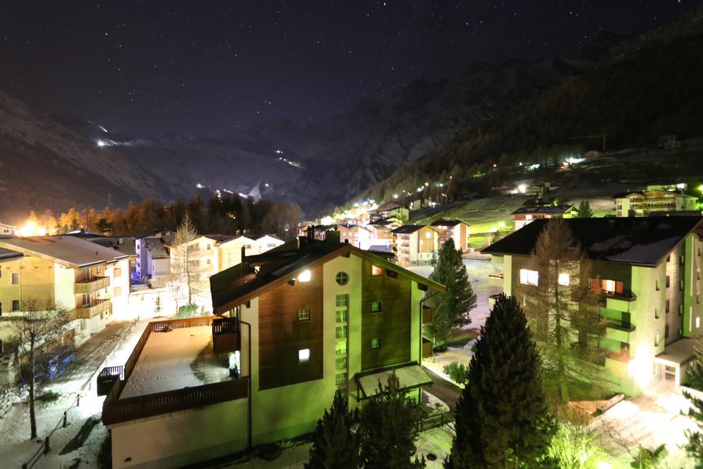 Sarazena Leilighet Saas-Fee Rom bilde