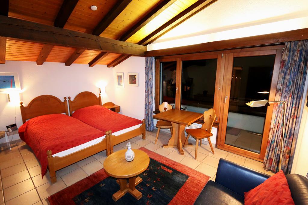Sarazena Leilighet Saas-Fee Rom bilde