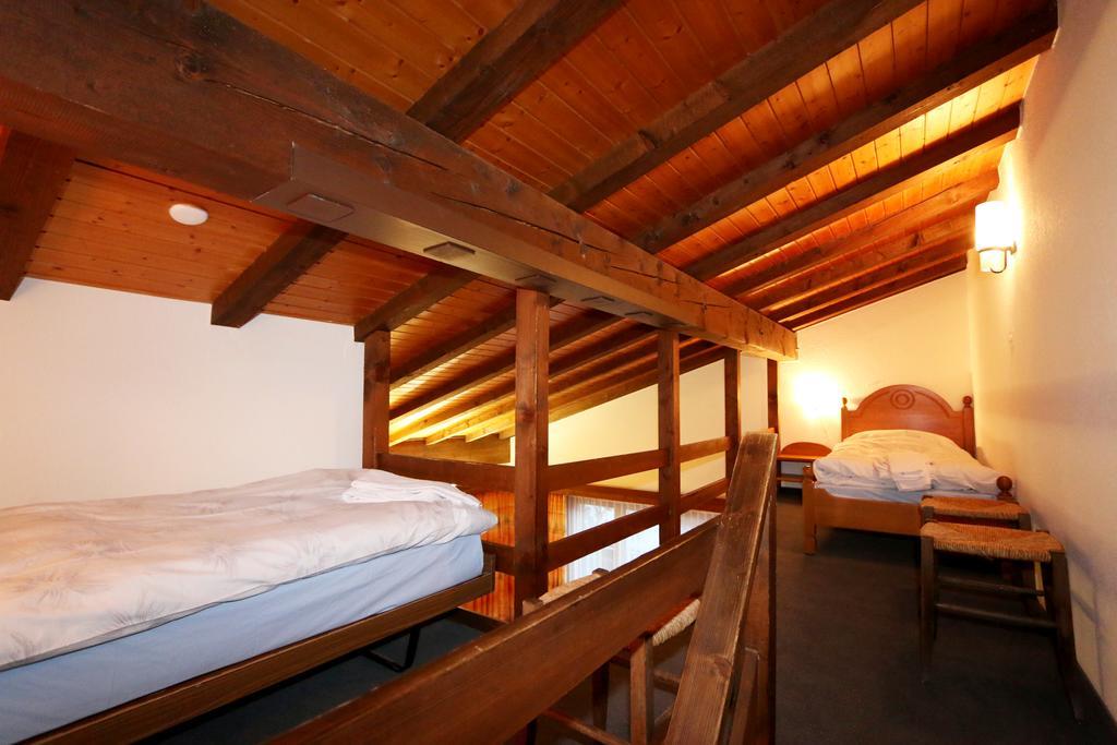Sarazena Leilighet Saas-Fee Rom bilde