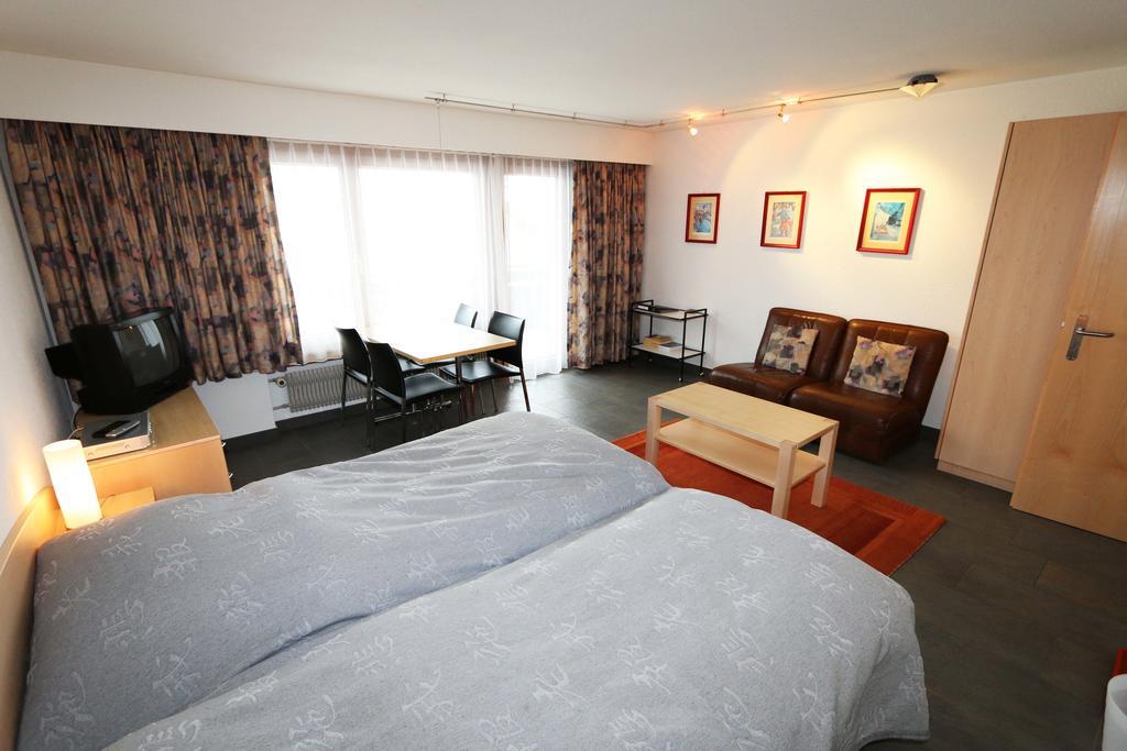 Sarazena Leilighet Saas-Fee Rom bilde