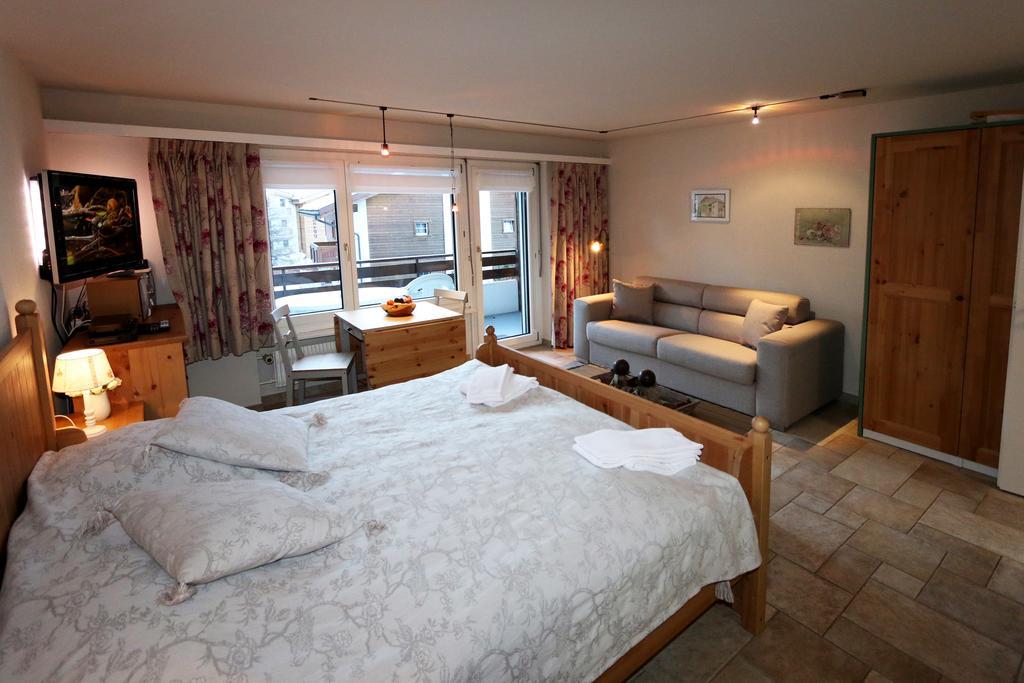 Sarazena Leilighet Saas-Fee Rom bilde